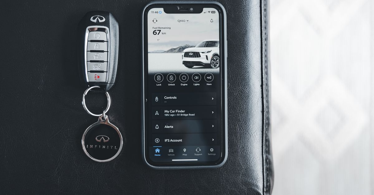 Nissan car key fob — Mott Haven Locksmith Bronx
