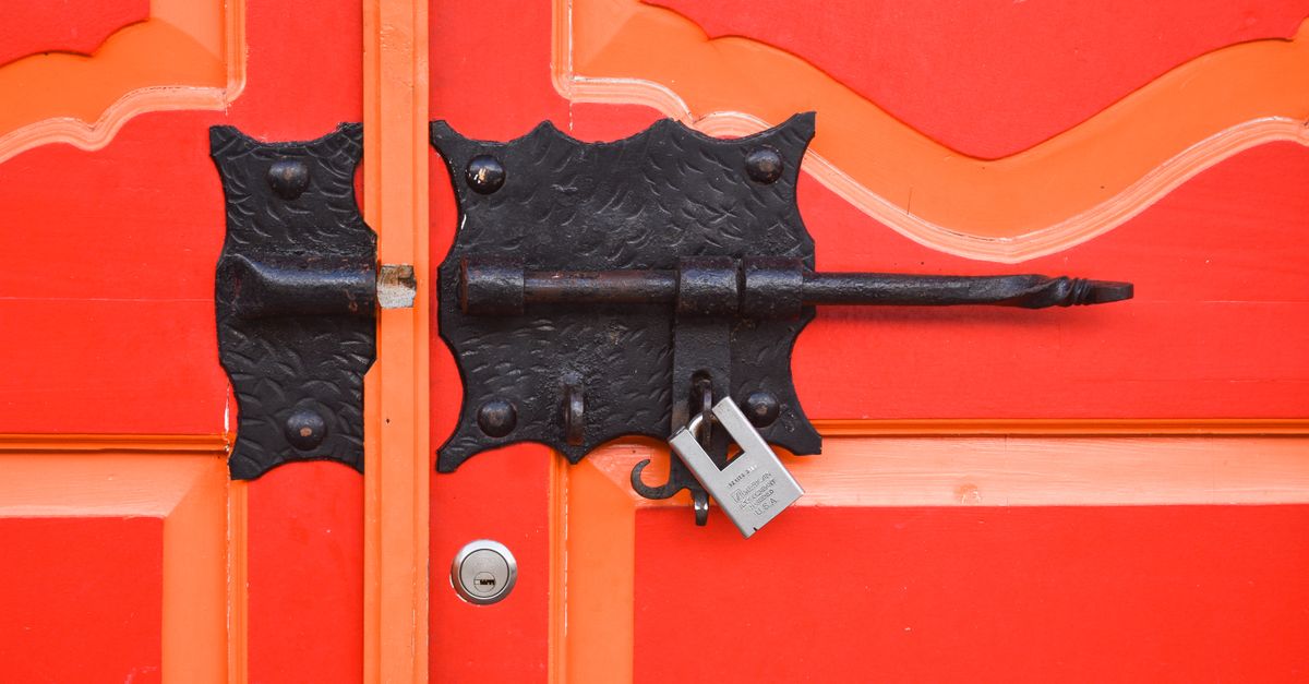 locksmith service technician — Mott Haven Locksmith Bronx